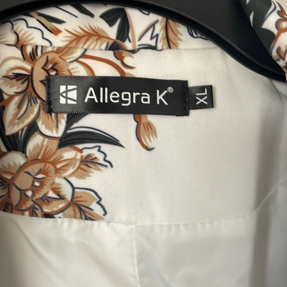 Summer jacket - Picture 2 of 4